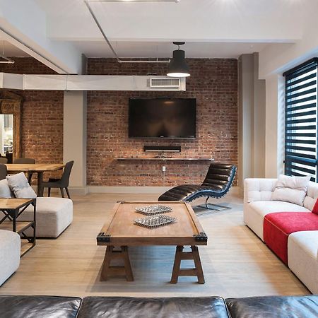 The Executive Loft At The Holland Hotel Montreal Exterior photo