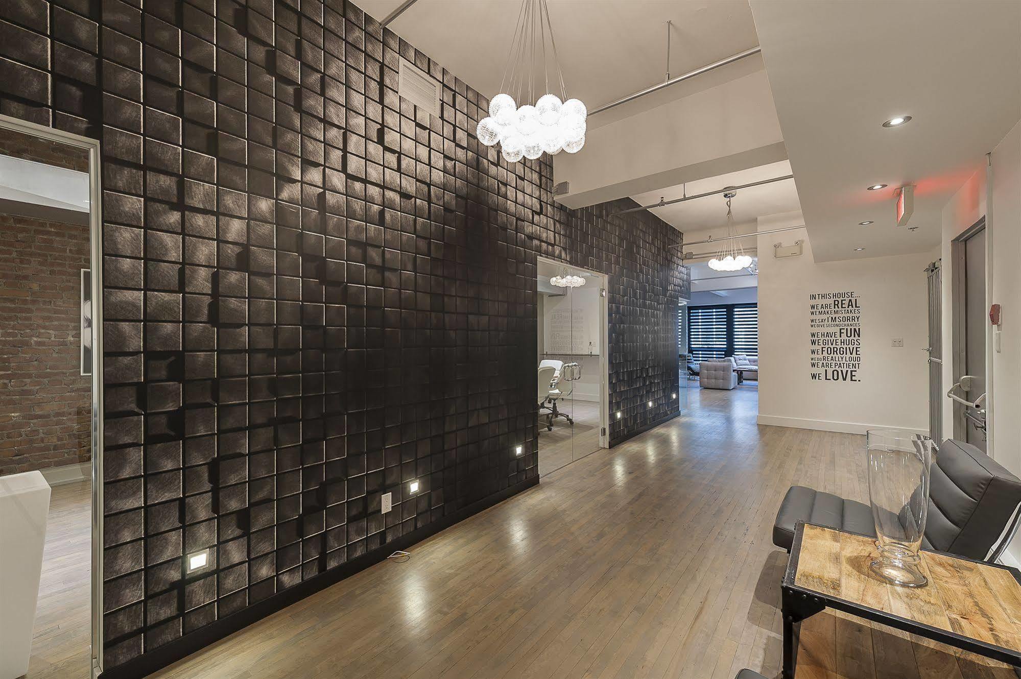 The Executive Loft At The Holland Hotel Montreal Exterior photo