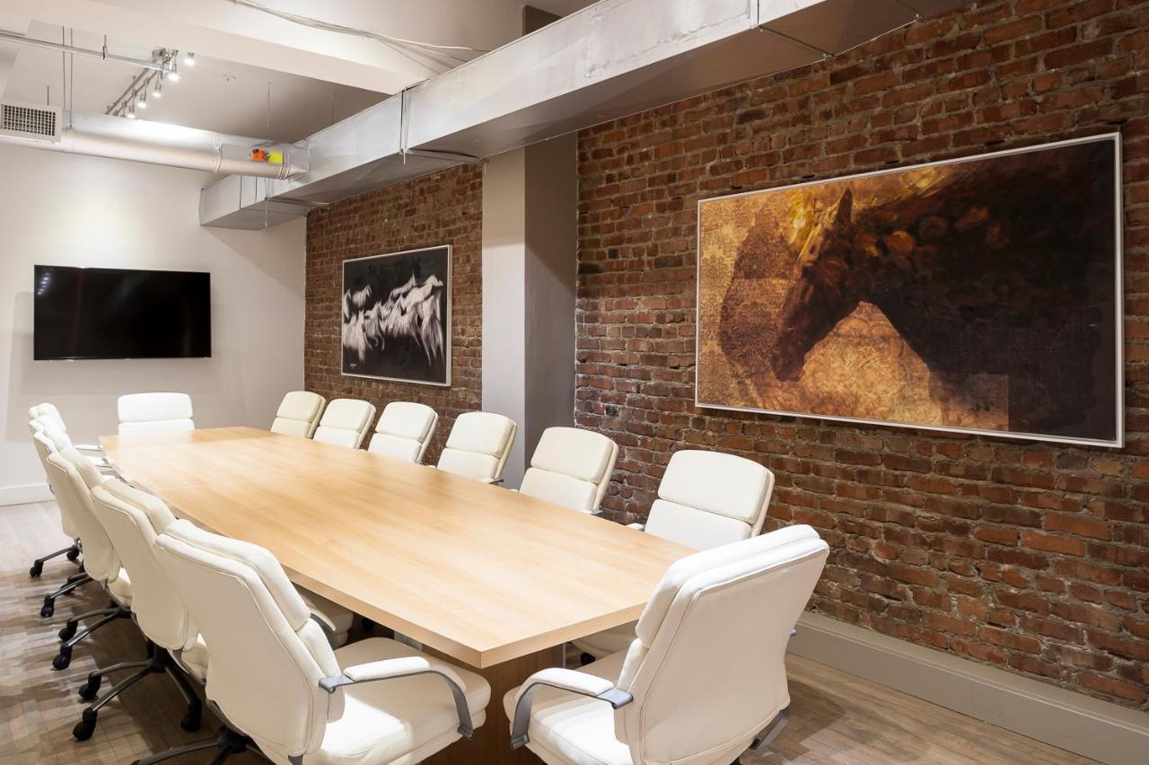 The Executive Loft At The Holland Hotel Montreal Exterior photo