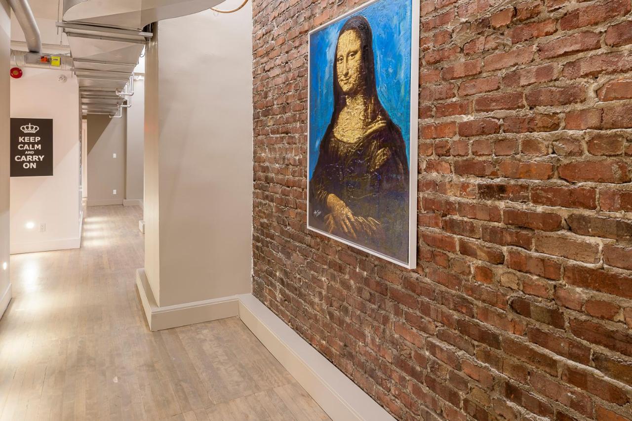 The Executive Loft At The Holland Hotel Montreal Exterior photo